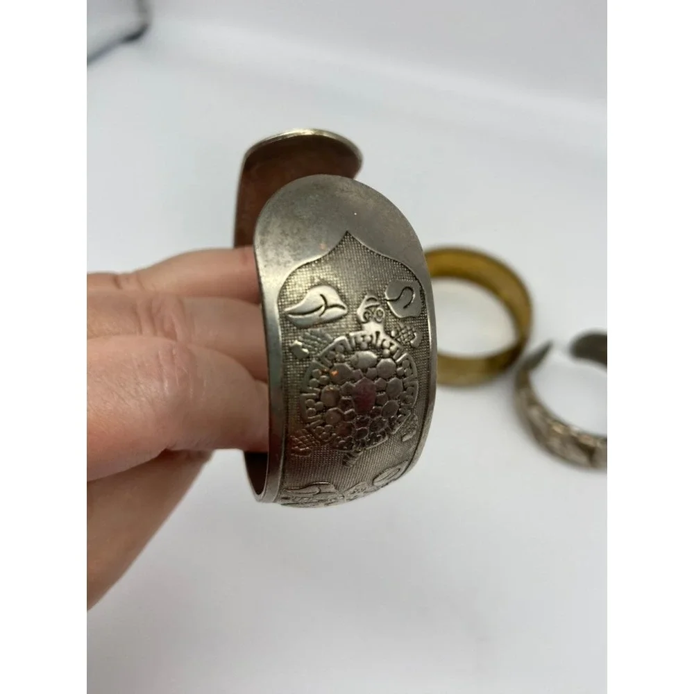 Set of 3 Vintage Boho Cuff Bracelets‎ Ornate Floral Leaf Gold Tone Silver Tone